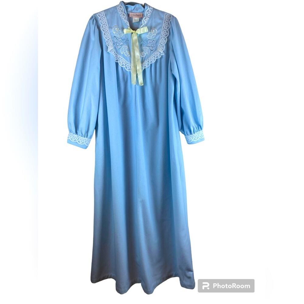 EUC Vintage Vandemere Blue Ctn Flannel Lace Tie Front Embroidered Long R…